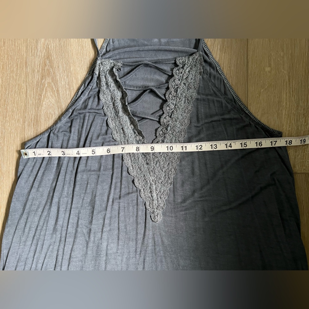 easel Gray Lace-Trim Crisscross Sleeveless Top - Picture 4 of 7